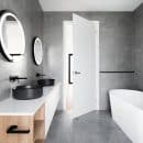 Salle de bains : quelle hauteur pour un meuble lavabo ?